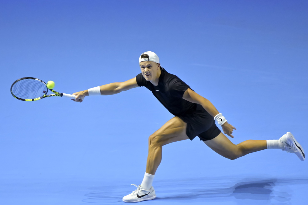 表现得相当 表现得相当