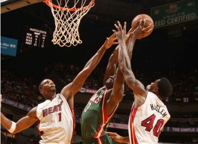 通过社交媒 通过社交媒