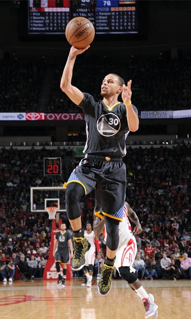 英格拉姆在 英格拉姆在