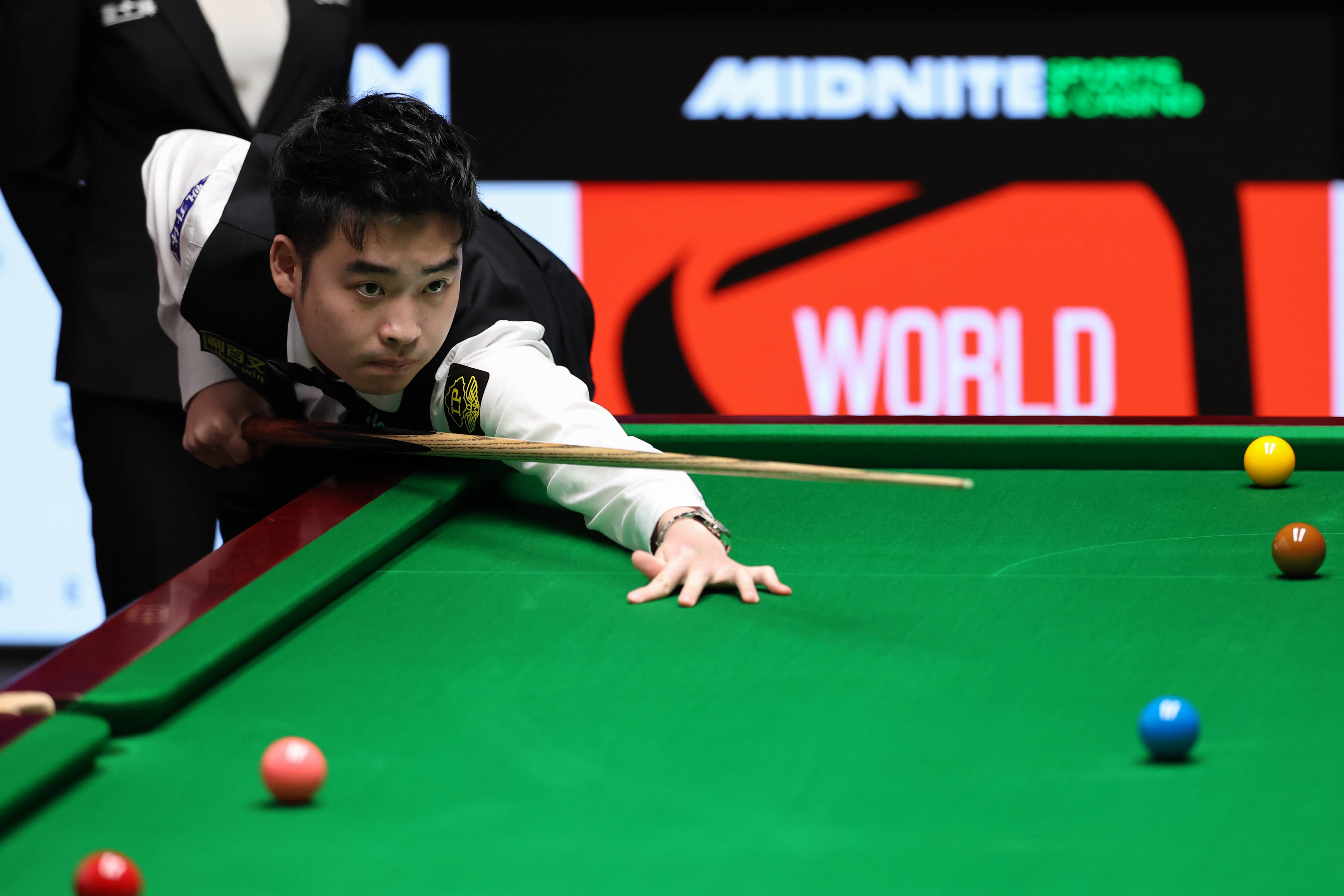 薪资逼近上 薪资逼近上