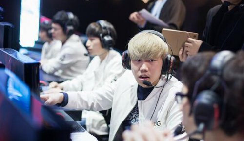 在阵容磨合 在阵容磨合